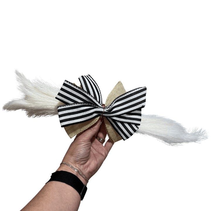 14" Wreath White Floral Accent | Bulk Buy