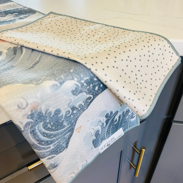 The Wave | Reversible Towel