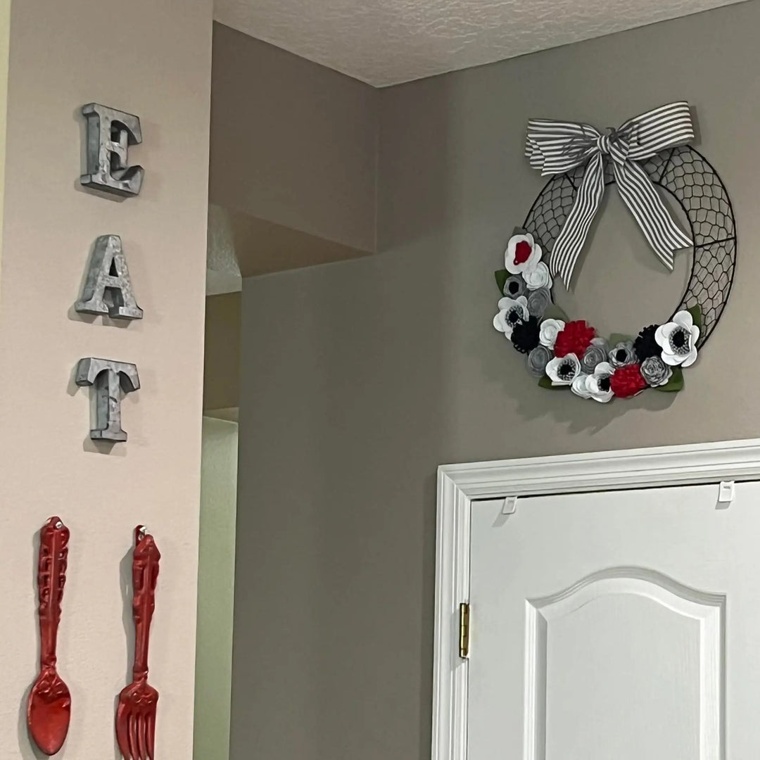 Bloom Your Own Way | Felt Flower Wreath | DIY Felt Flowers