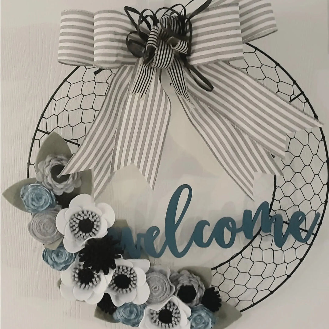 Bloom Your Own Way | Felt Flower Wreath | DIY Felt Flowers