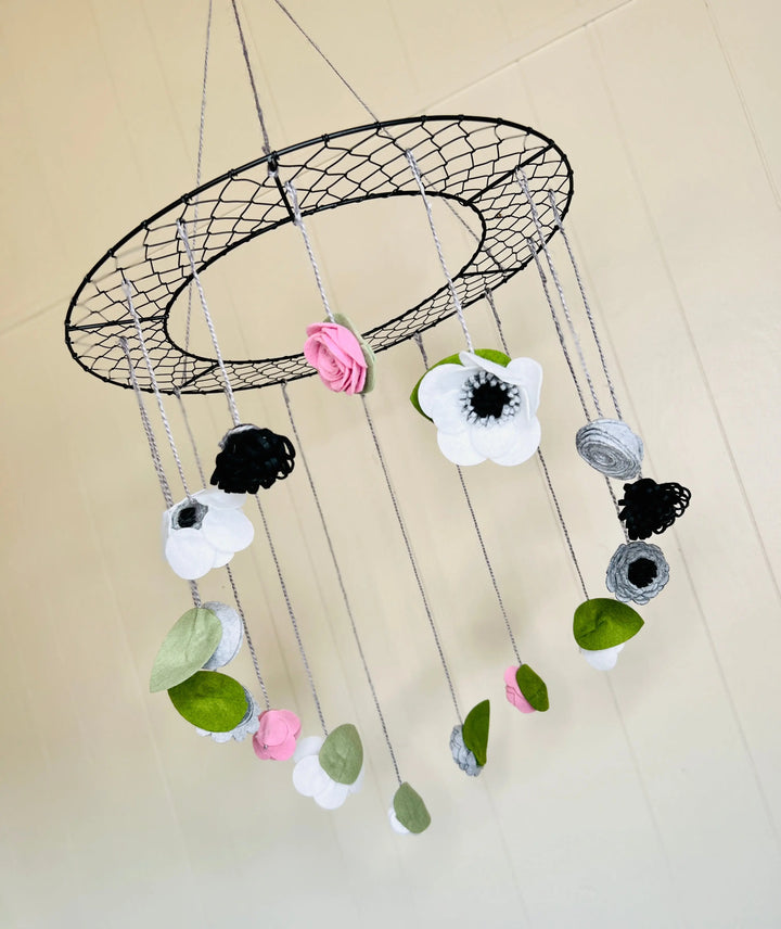 Bloom Your Own Way | Felt Flower Wreath | DIY Felt Flowers
